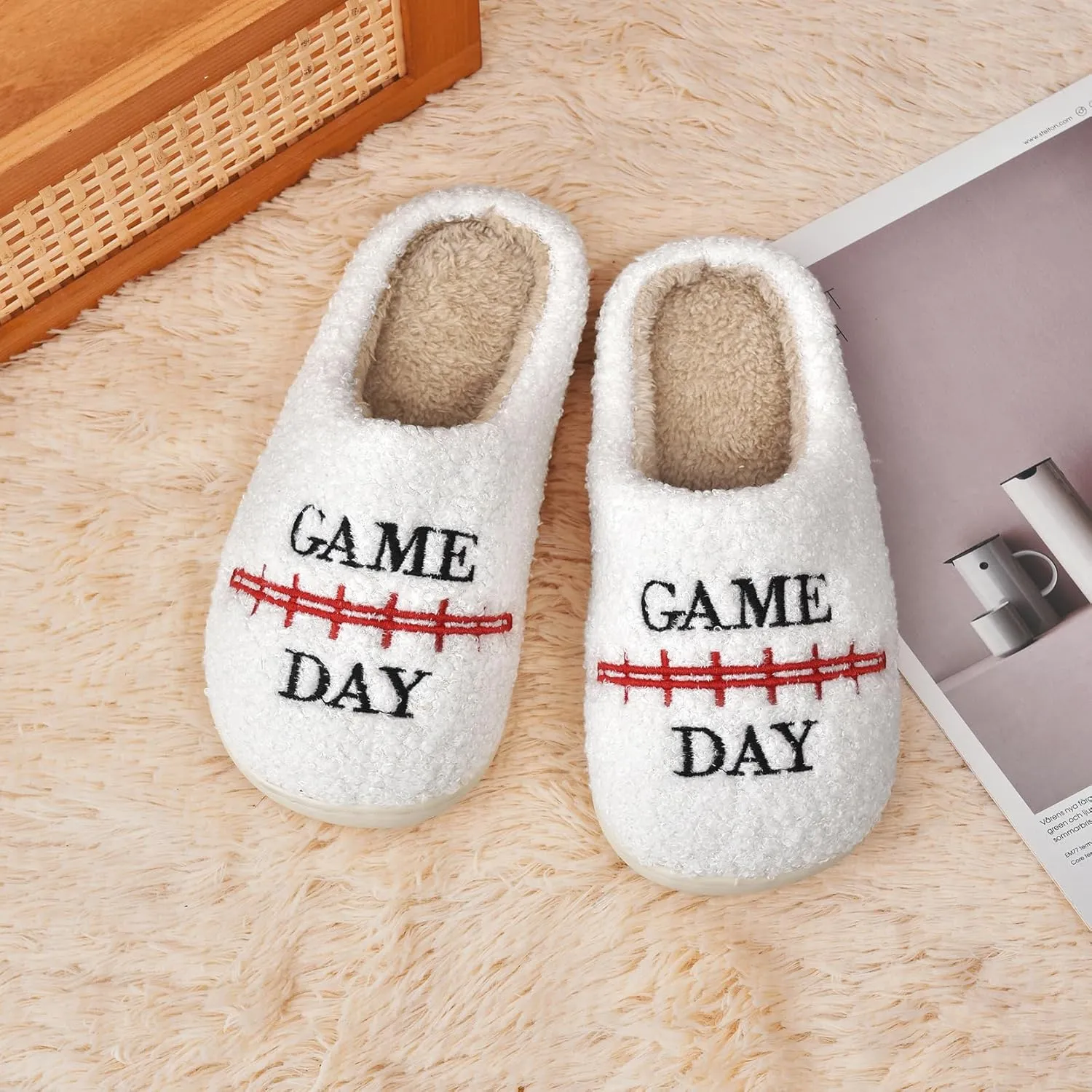 INMINPIN Kids Girls Boys Ball Sports Slippers Soft Curly House Shoes Memory Foam Non-Slip Indoor Outdoor Slippers for Sports Fan
